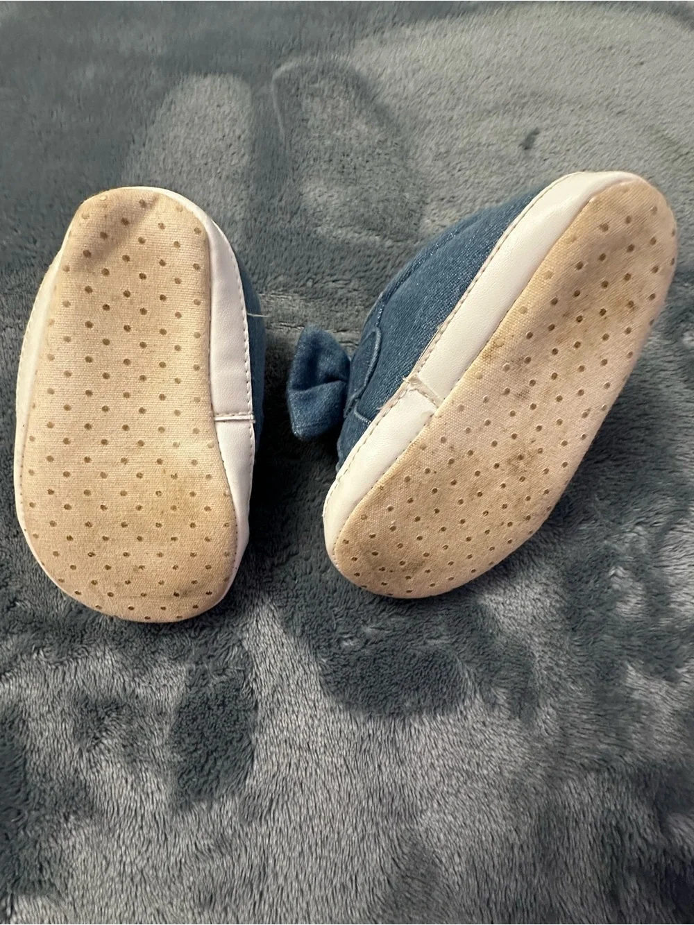 🎀 Carter’s Denim Bow Baby Shoes 9-12M Chambray First Walker *